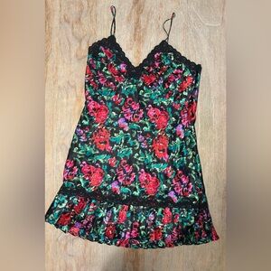 Vintage Gold Label Victoria’s Secret slip size Small